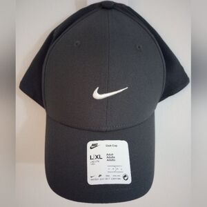Nike Gray Club Cap With White Embroidered Logo L/XL